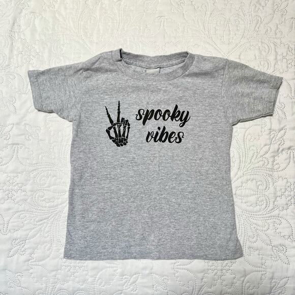 Spooky Vibes Halloween Graphic Tee Size 4T - Picture 2 of 4